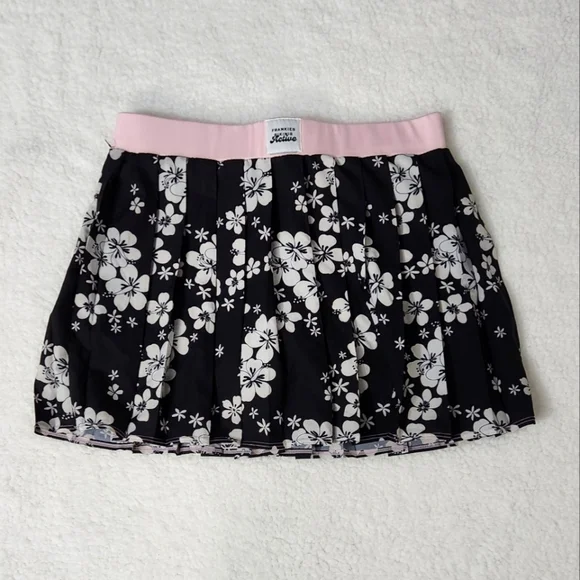 New!Frankie's Bikinis Windy‎ Tennis Skirt - Picture 7 of 11